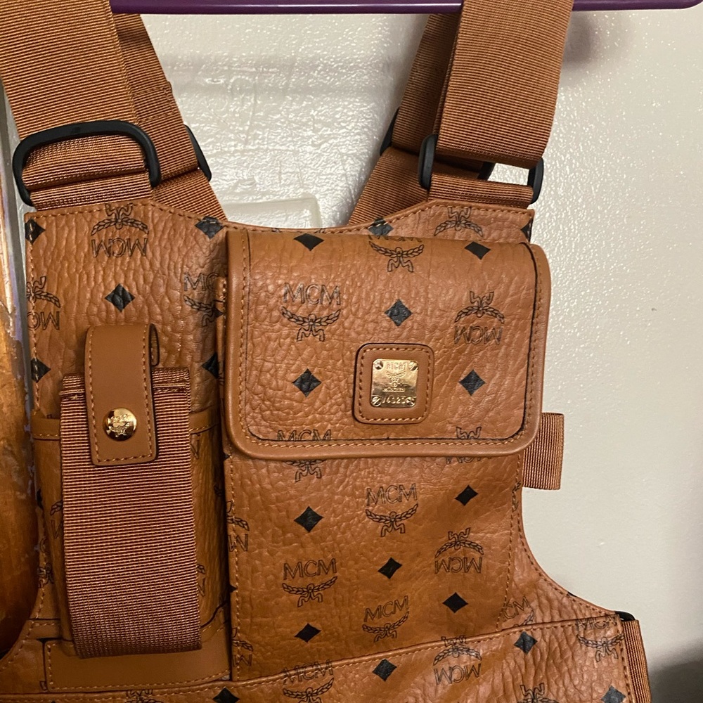 Mcm Vest